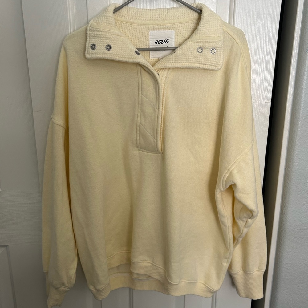 Aerie Butter Yellow Quarter Snap